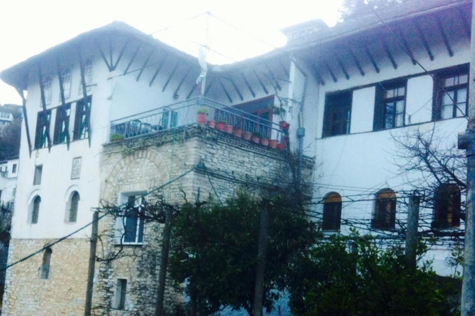 Guesthouse Celo Gjirokaster Exterior photo
